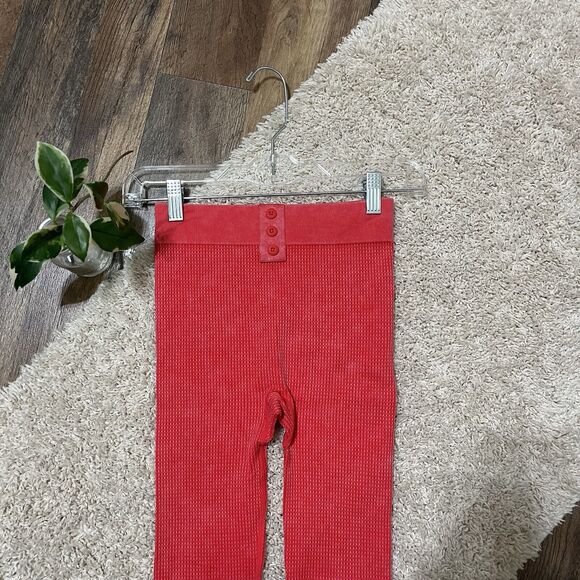 Fabletics XS Washed Strawberry Red 7/8 Cable Knit High Rise Athleisure Leggings - Picture 3 of 6
